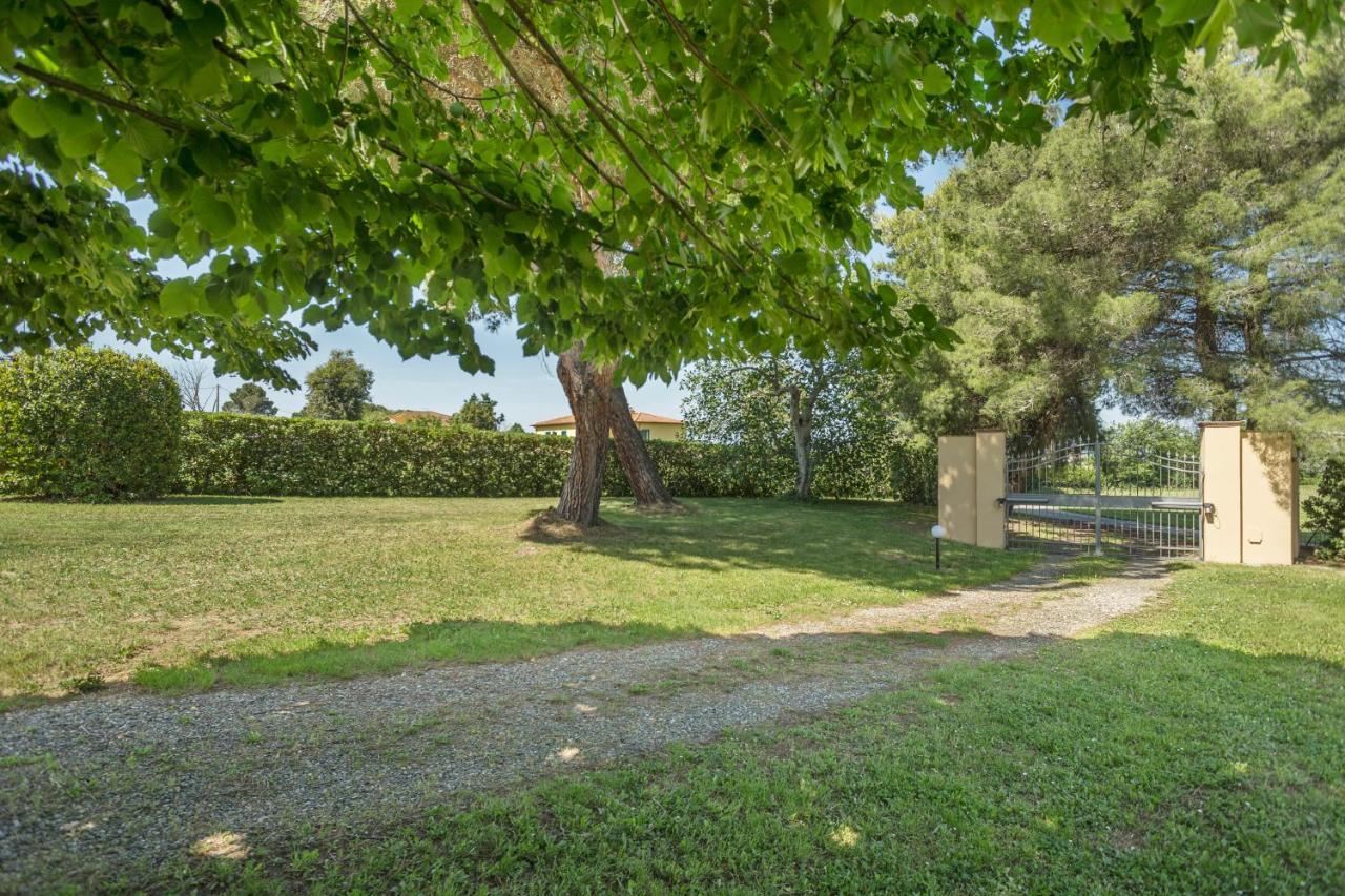 Podere Belvedere Ліворно Екстер'єр фото